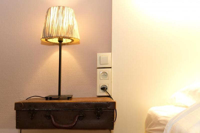 Notre Dame Hotel