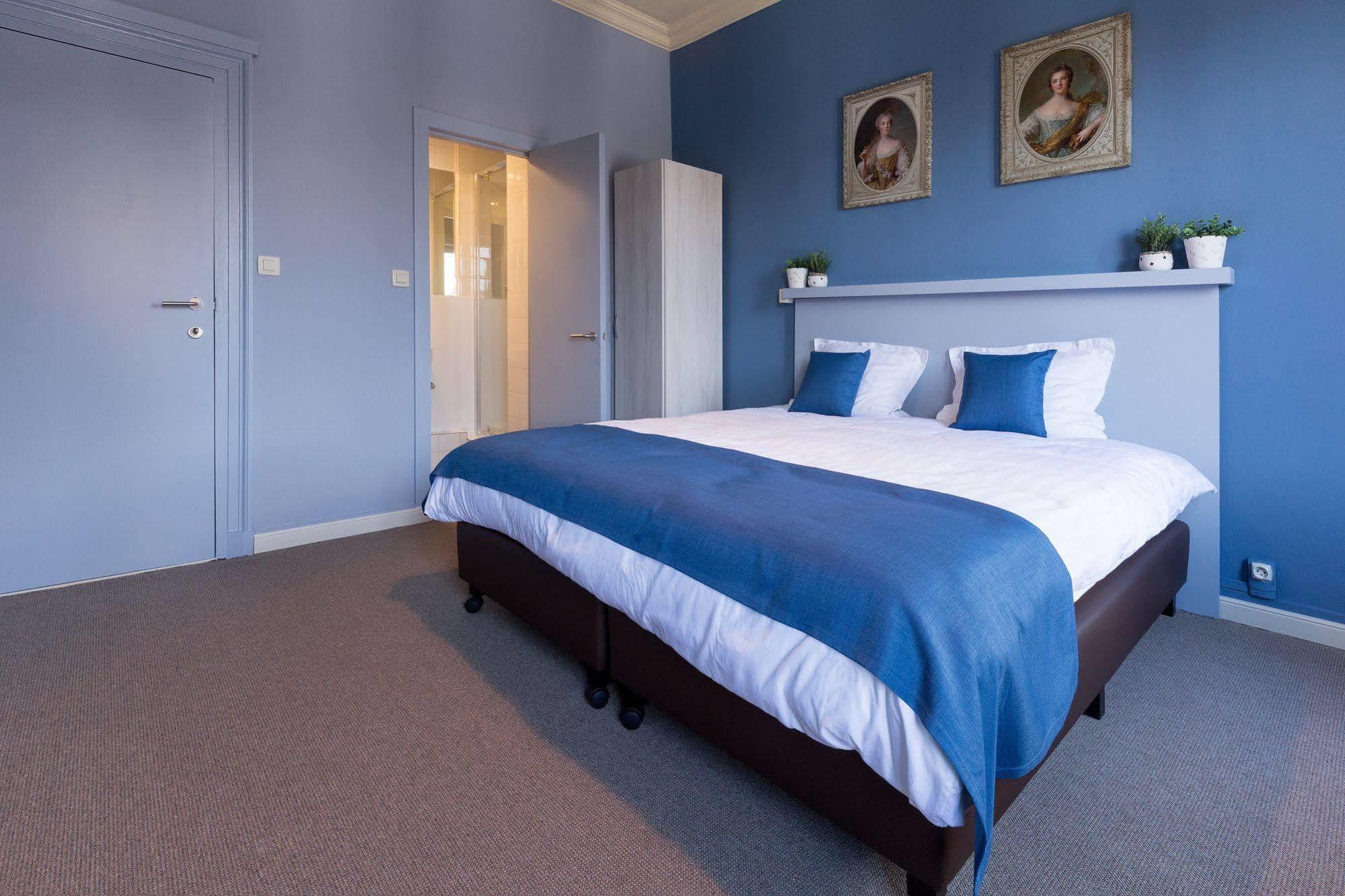 Hotel Notre Dame 2*