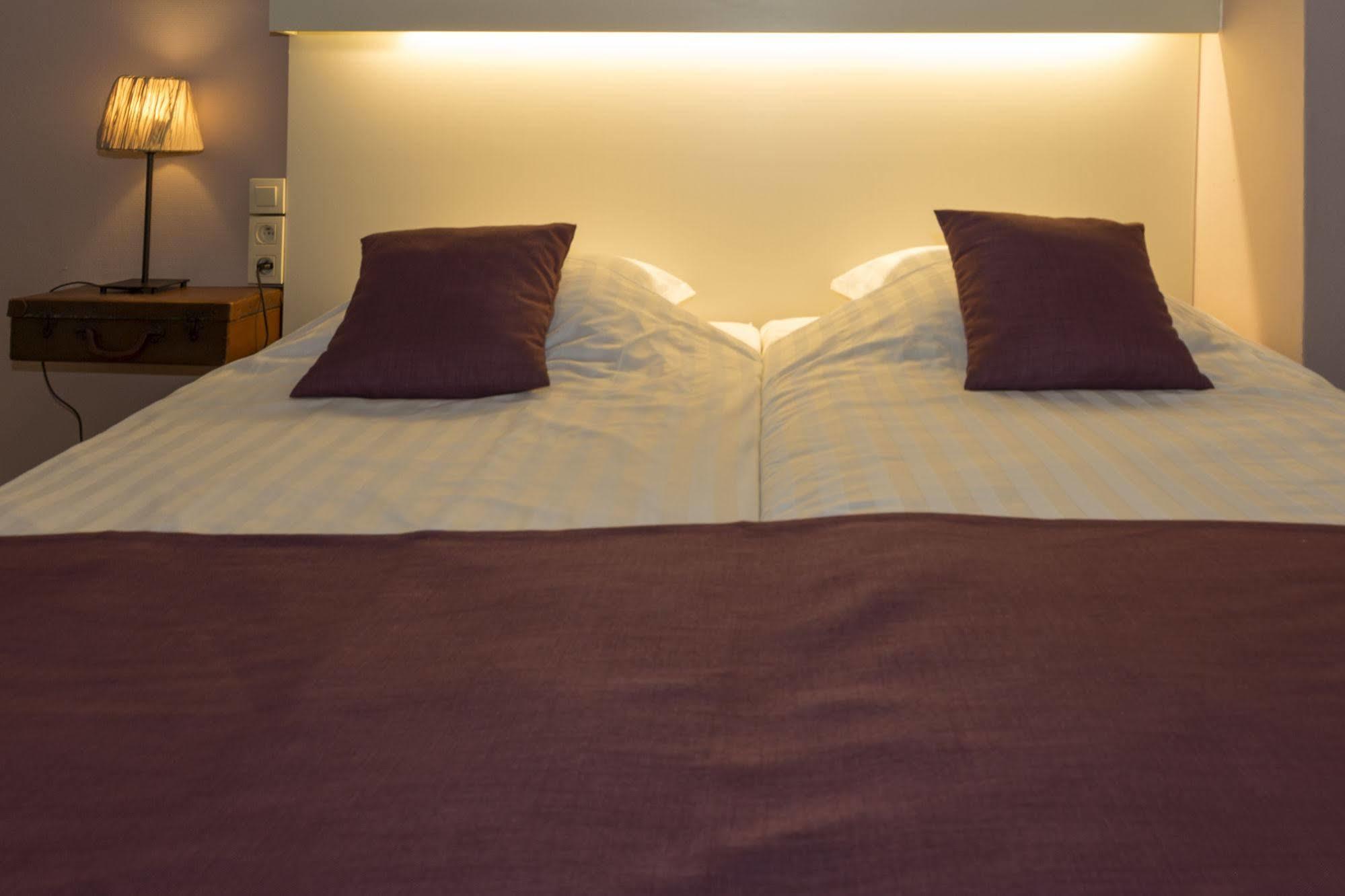 Notre Dame Hotel